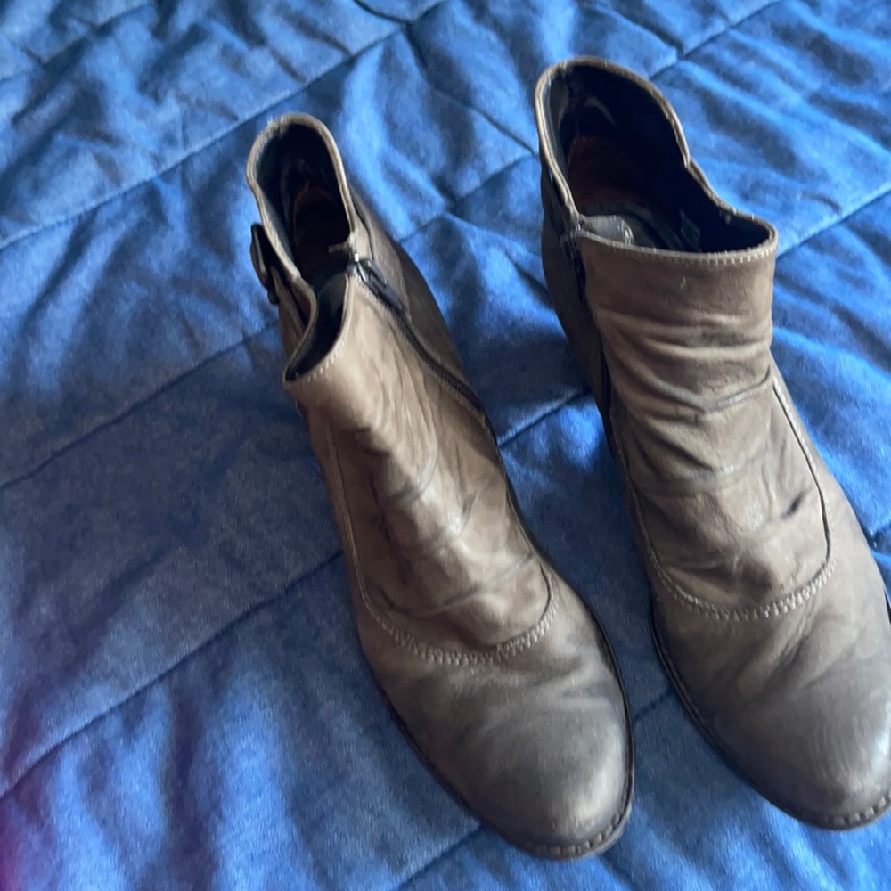 Paul Green ankle bootie